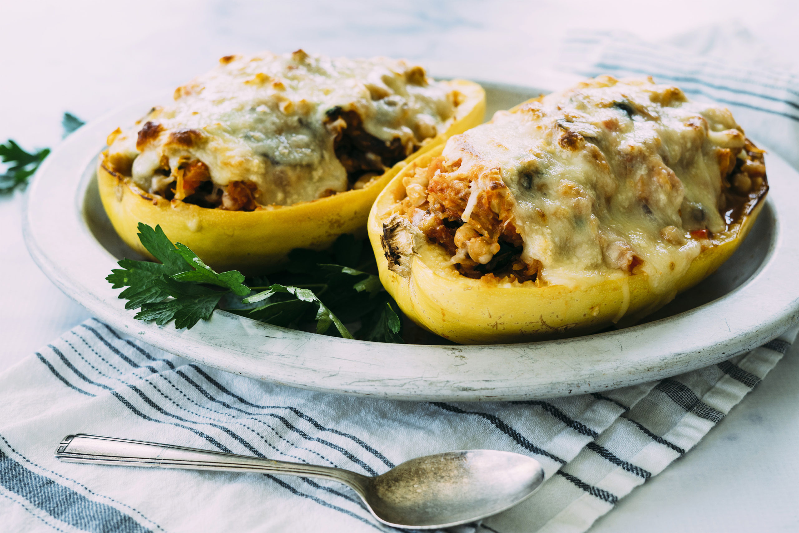Mastering Margherita Spaghetti Squash Boats: Healthy & Delicious